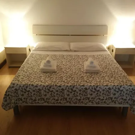 בית הארחה A Casa Tua Economy פררה