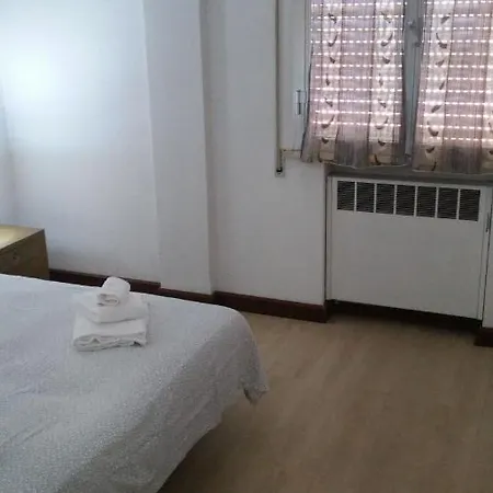 בית הארחה A Casa Tua Economy פררה