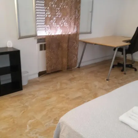 A Casa Tua Economy בית הארחה *